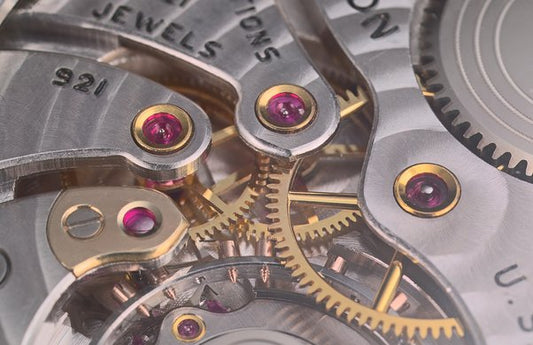The Sparkling Secrets Behind Jewels in Watches: A Closer Look at Their Functionality and Beauty